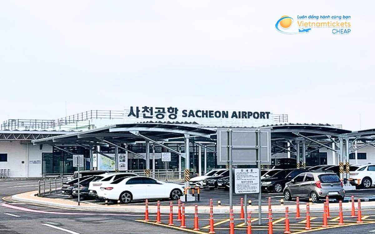 Bay đến Sancheong hạ cánh ở sân bay nào?