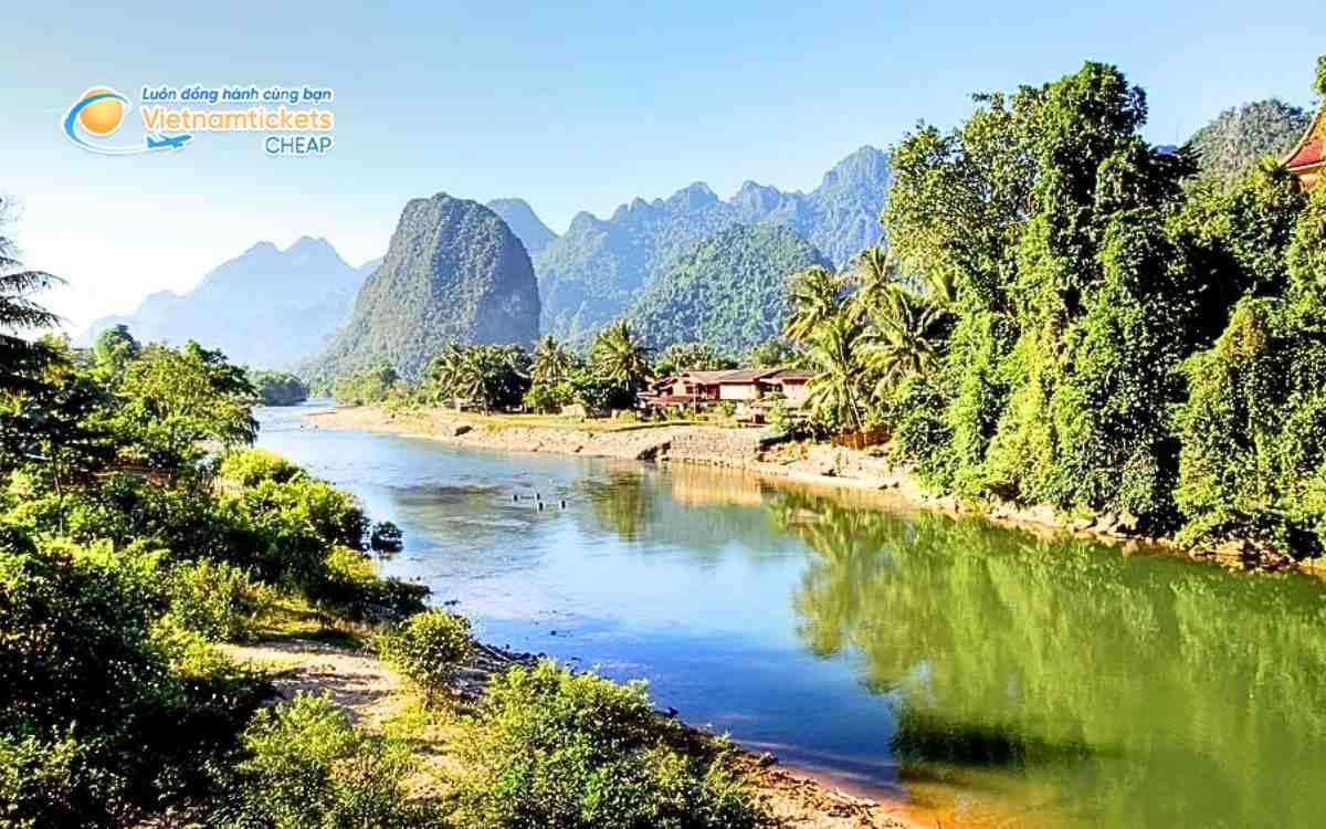 Vé máy bay đi Songkhone bao nhiêu tiền?