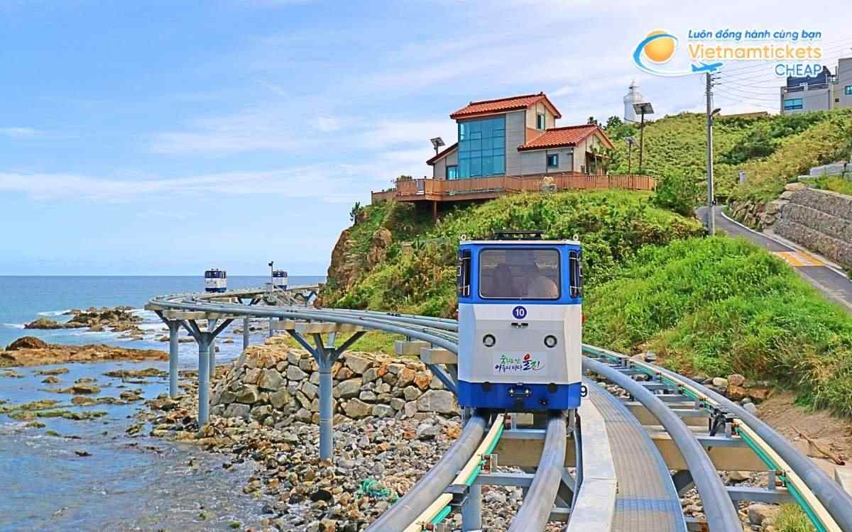 V&eacute; m&aacute;y bay đi Uljin bao nhi&ecirc;u tiền?