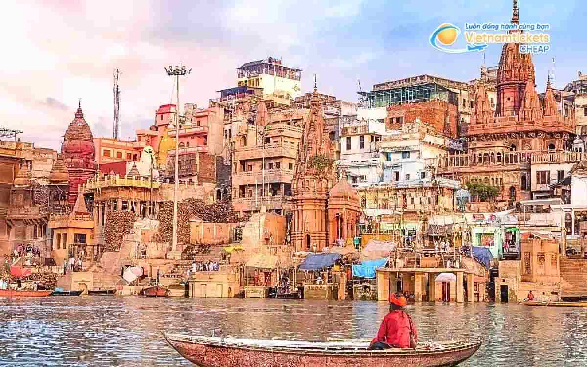 Vé máy bay đi Uttar Pradesh bao nhiêu tiền?