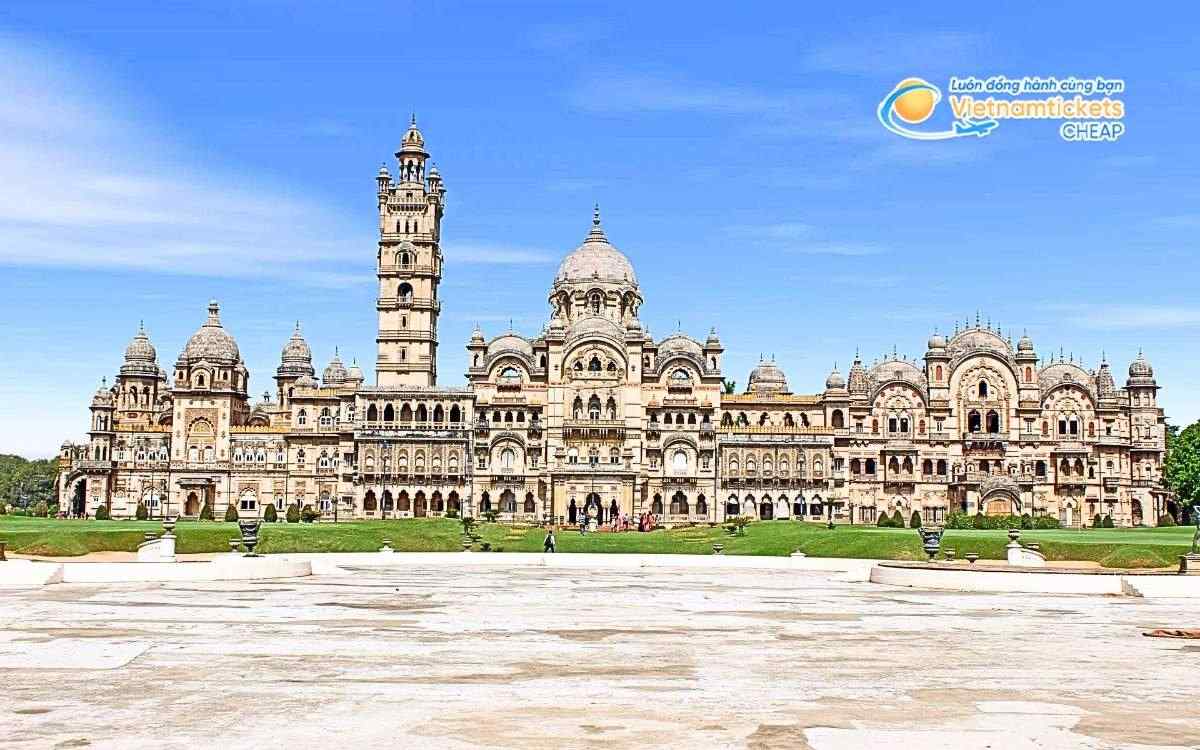 Vé máy bay đi Vadodara bao nhiêu tiền?