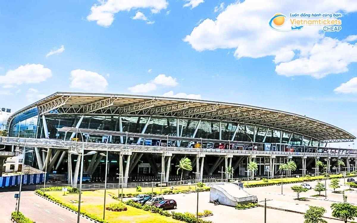 Bay đến Vellore hạ cánh ở sân bay nào?