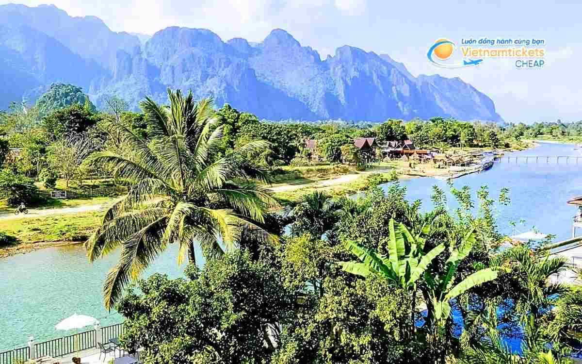 Vé máy bay đi Xanakharm bao nhiêu tiền?