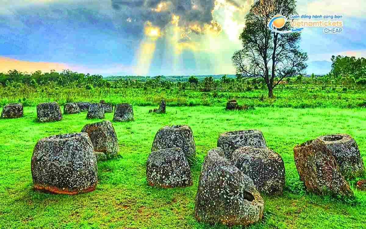 V&eacute; m&aacute;y bay đi Xiềng Khọ bao nhi&ecirc;u tiền?