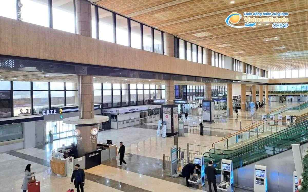 Bay đến Yangpyeong hạ cánh ở sân bay nào?