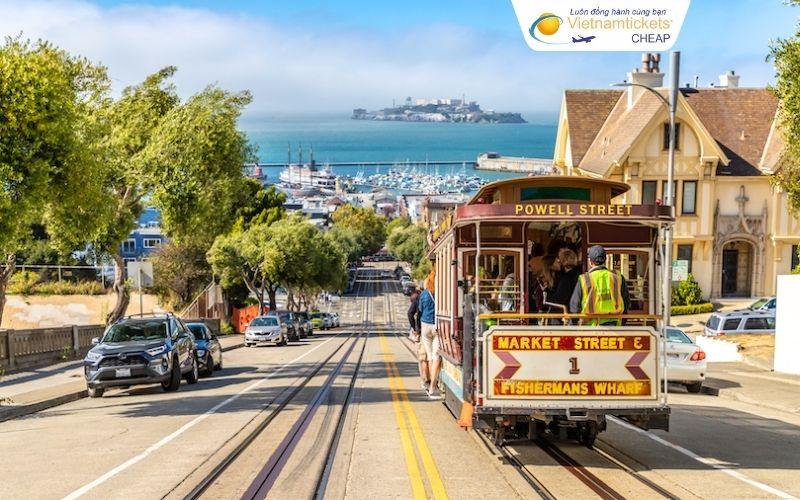 Hãng hàng không khai thác chặng bay