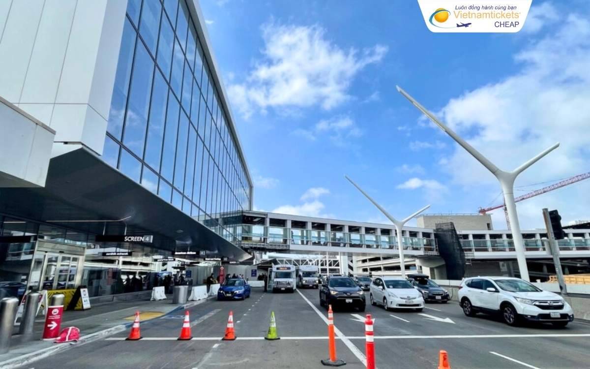 Di chuyển từ sân bay đến Los Angeles