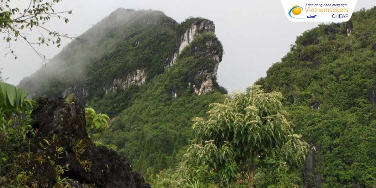 Đỉnh núi Hàm Rồng