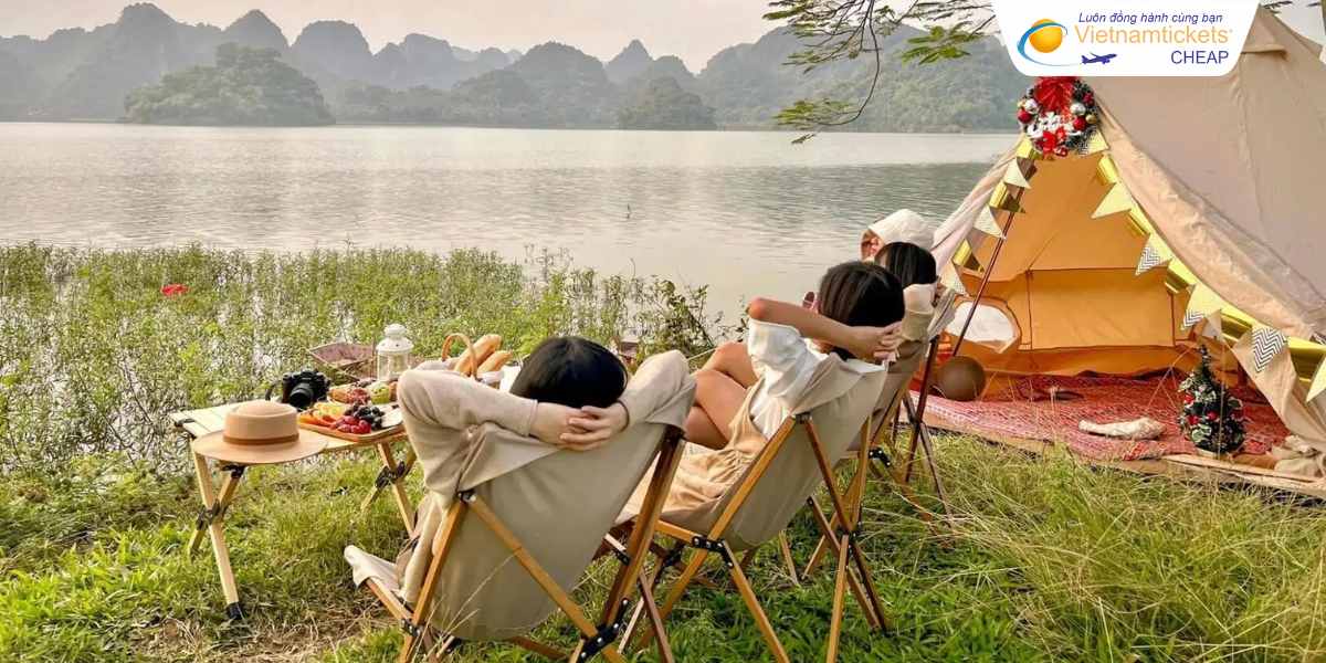 Ngắm vẻ đẹp thơ mộng của Hồ Quan Sơn