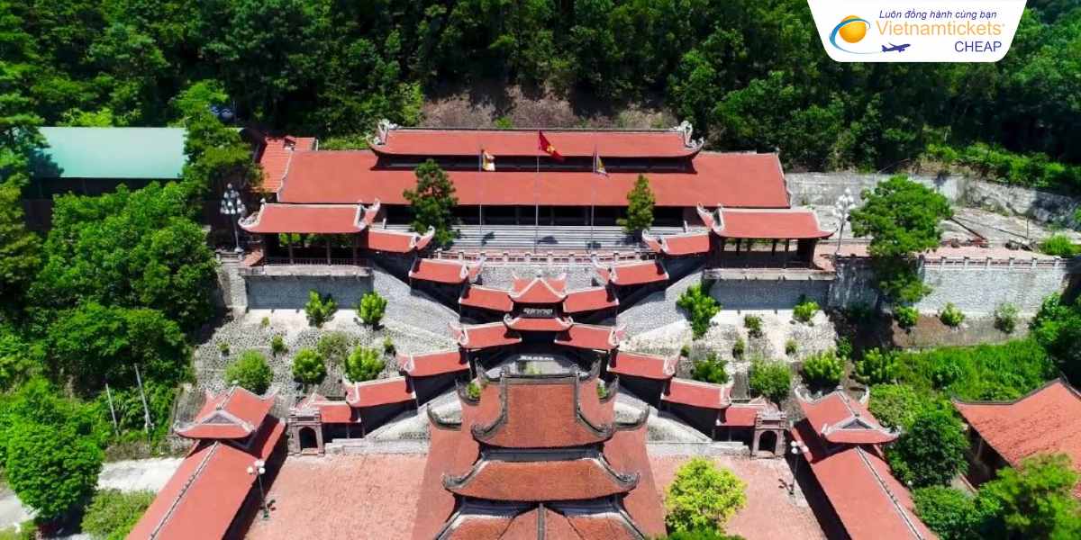 Quần thể di tích đền Gióng