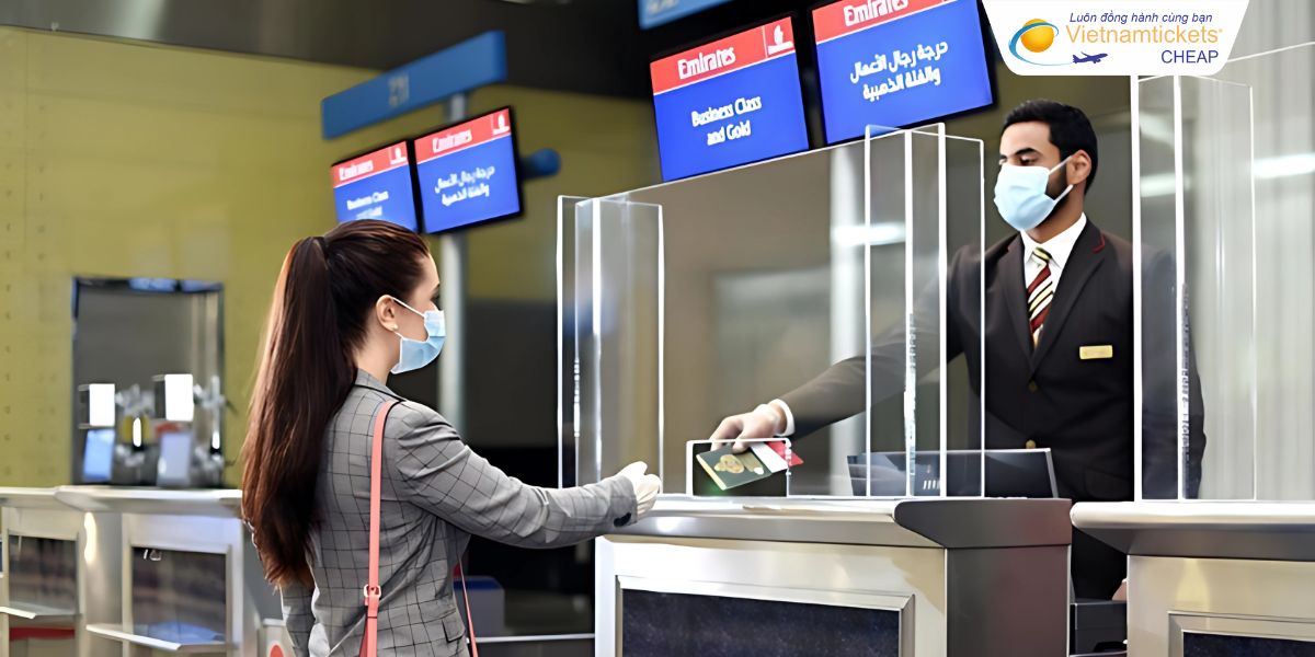 Check-in vé Emirates tại sân bay