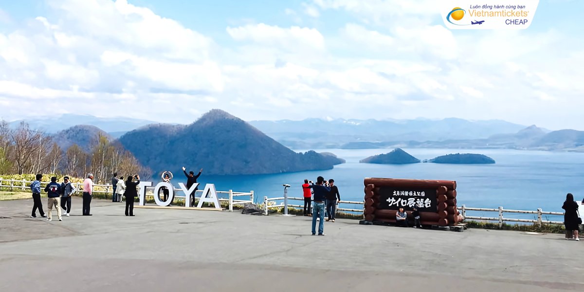 Thưởng thức vẻ đẹp hồ Toya