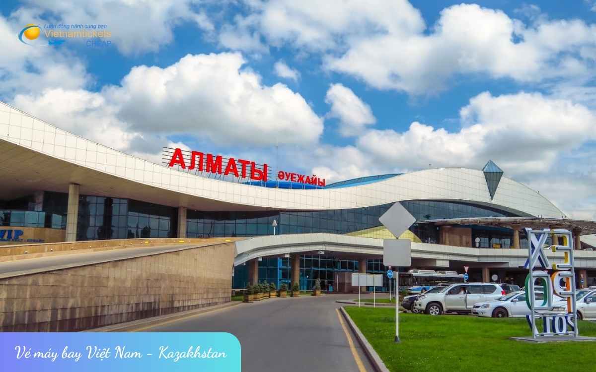 Sân bay Almaty