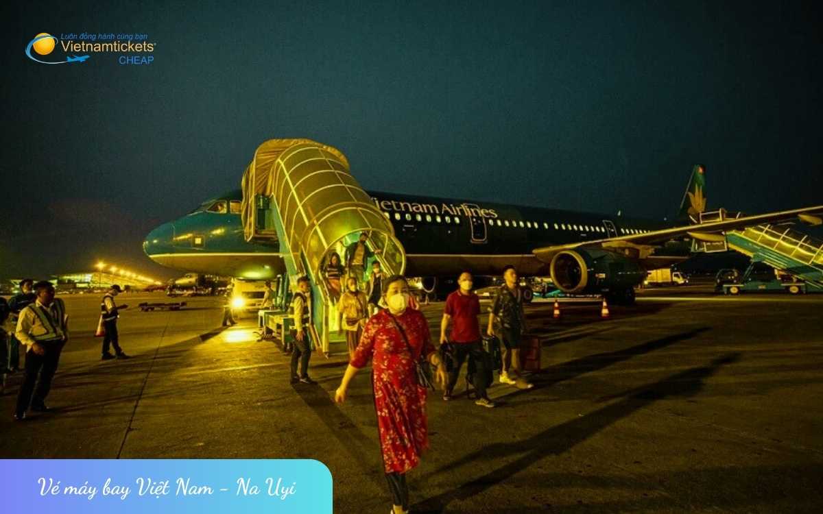 Bay đêm Na Uy giấ rẻ hơn