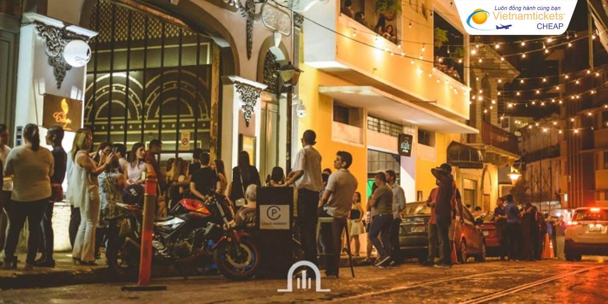Khu phố cổ Casco Viejo